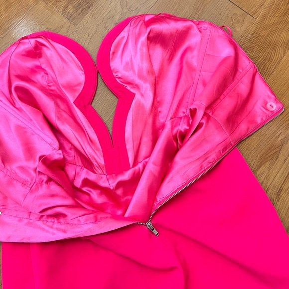 NWOT Bardot Eleni Plunge Neck Mini Dress Pop Pink - Picture 10 of 14